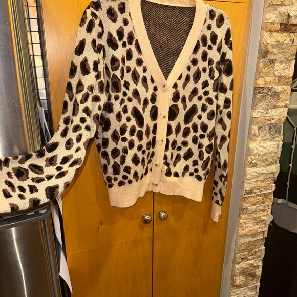Leopard Cardigan Sweater - Picture 2 of 8